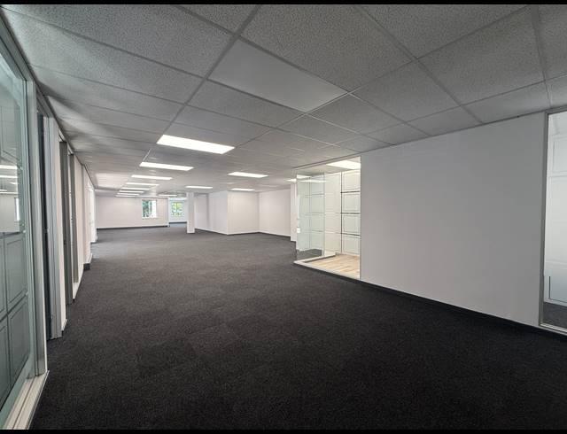 381M² OFFICE TO LET IN KILLARNEY
